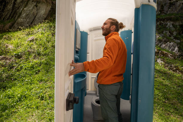 Best Porta potty rental near me  in Epworth, IA