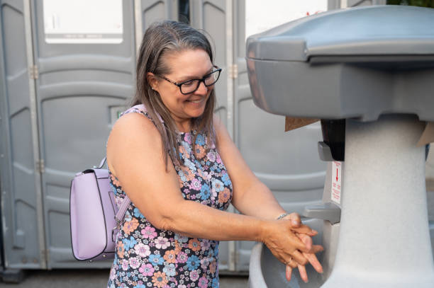 Best Construction site porta potty rental  in Epworth, IA